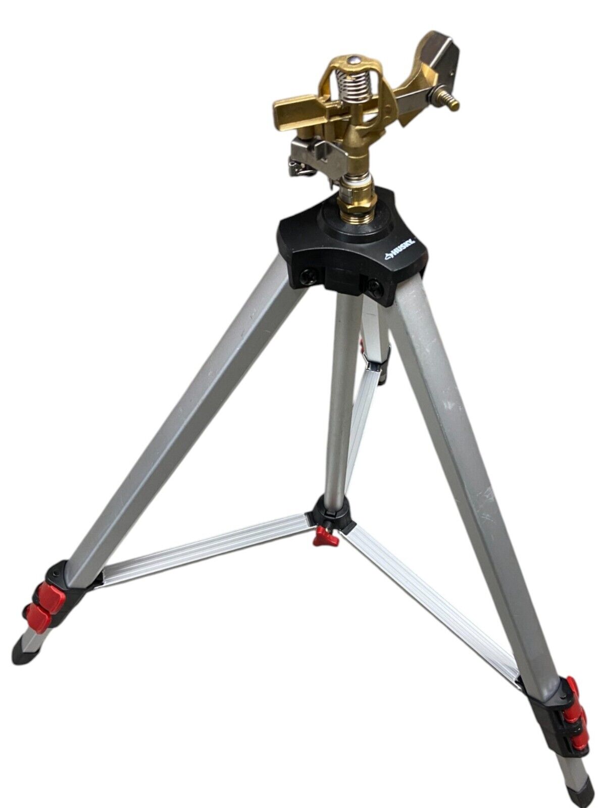 Husky Metal Pulsating Sprinkler with Tripod 1010 098 895