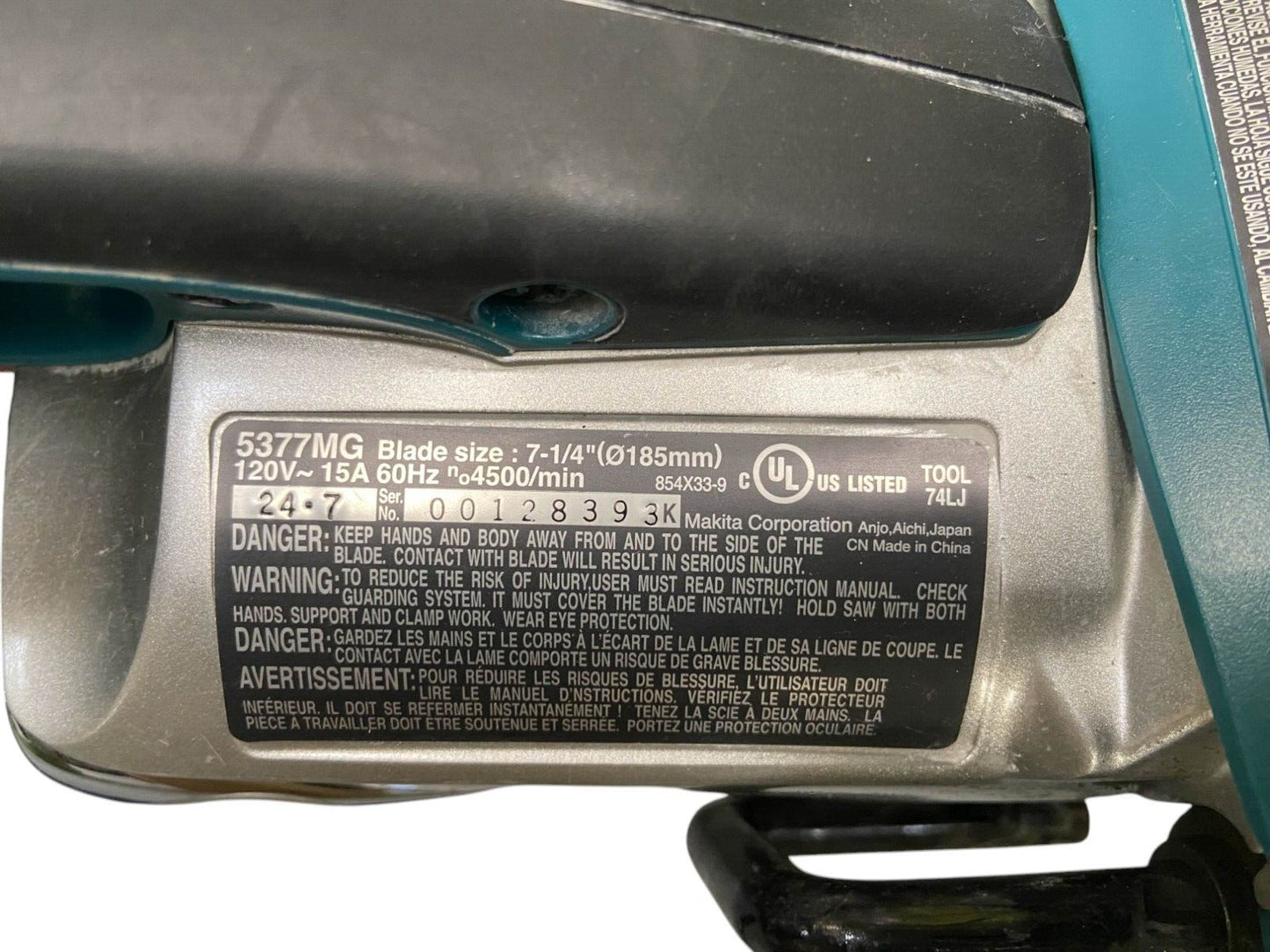 Makita  7-1/4" 15 Amp Lightweight Magnesium Hypoid Circular Saw (Missing Blade)