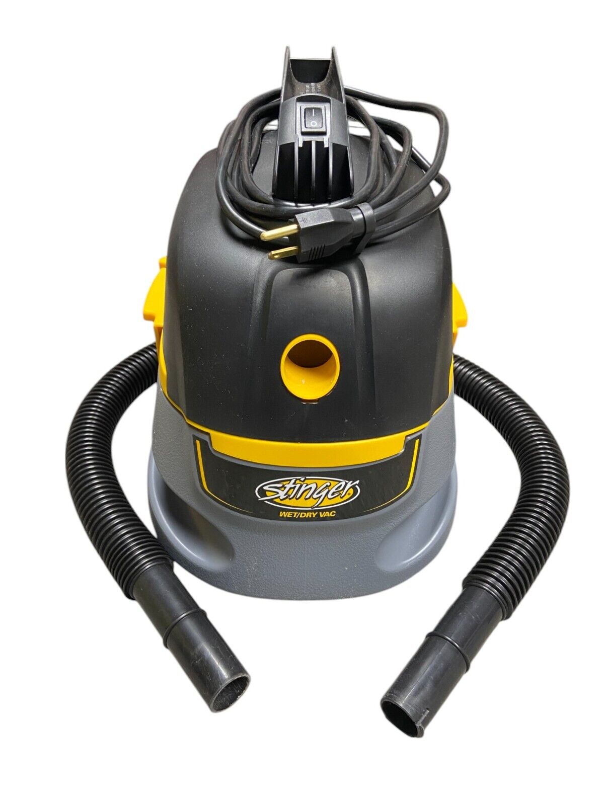 Stinger 2.5 Gallon 1.75 Peak HP Compact Wet/Dry Shop Vacuum with Filter Bag